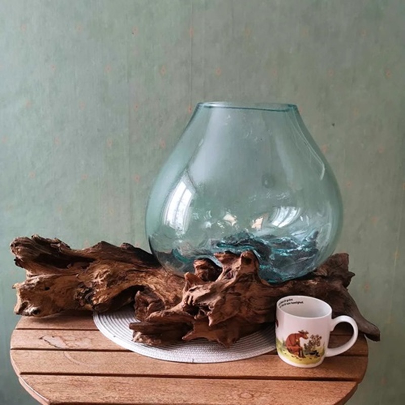 Glasskål på trädrot. Skickas ej! Hämtas i vår fysiska butik i Borås!