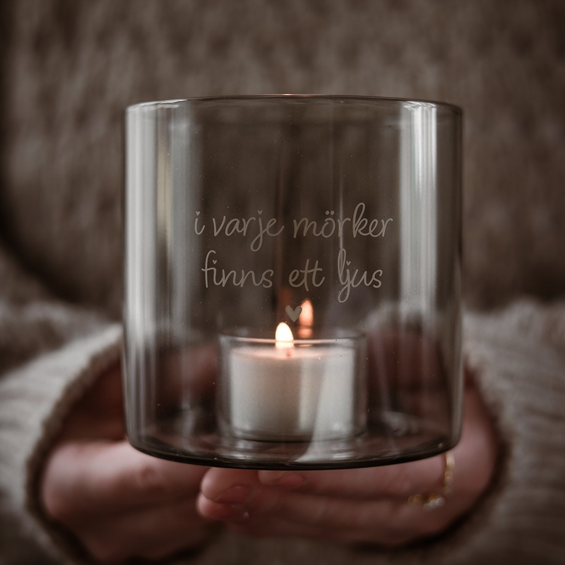 I varje mörker finns ett ljus – Ljuslykta Majas Cottage
