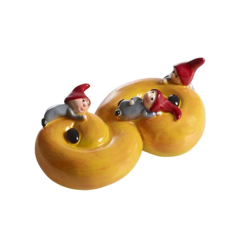 Nissar bakar Lussekatt – Juldekoration 