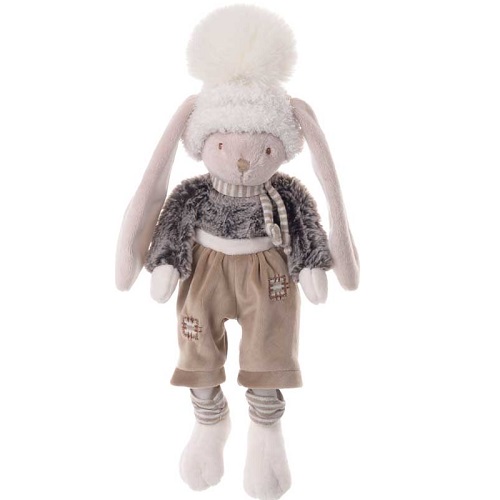 Kaninen Deen från Bukowski Design. Han har en härlig mössa i vitt med en stor vit toffs. Kläderna är i dov gråa och bruna färg.